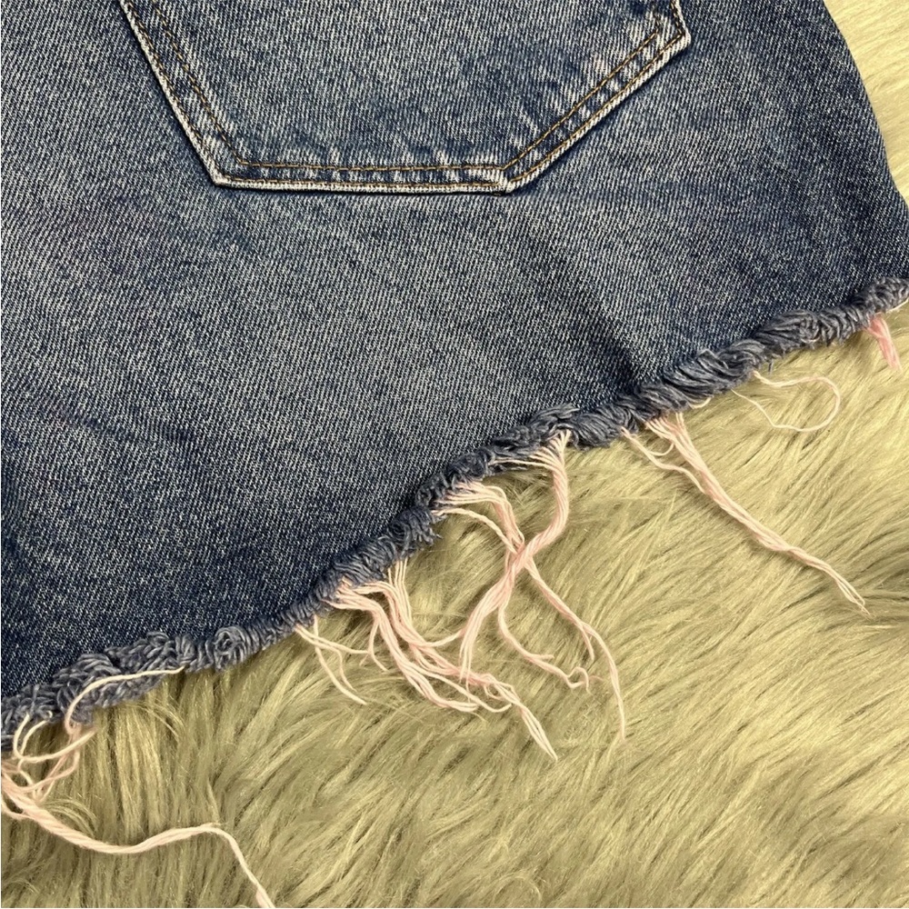 Abercrombie And Fitch Mid Rise Boyfriend Shorts Distressed Denim Pink Dye - Picture 6 of 15